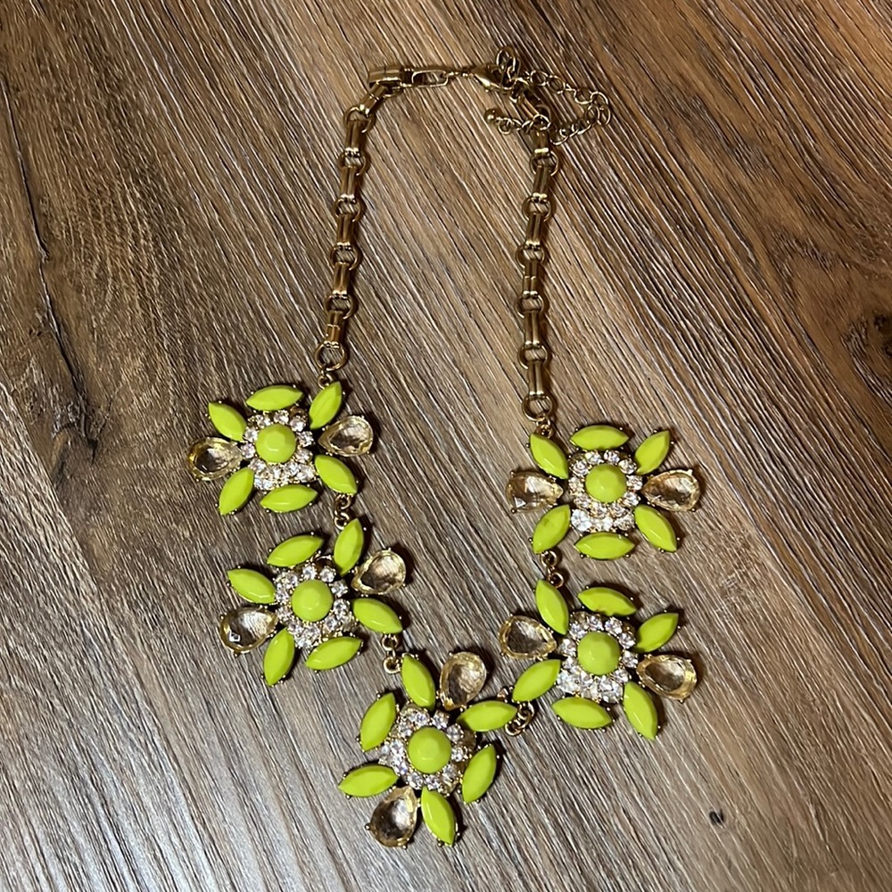 lime green statement necklace - Picture 1 of 2
